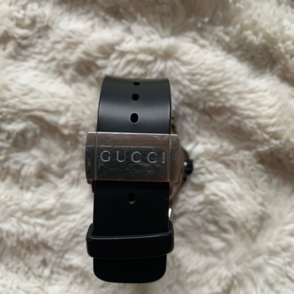 Gucci Dive Watch Quartz Mens - Picture 3 of 9